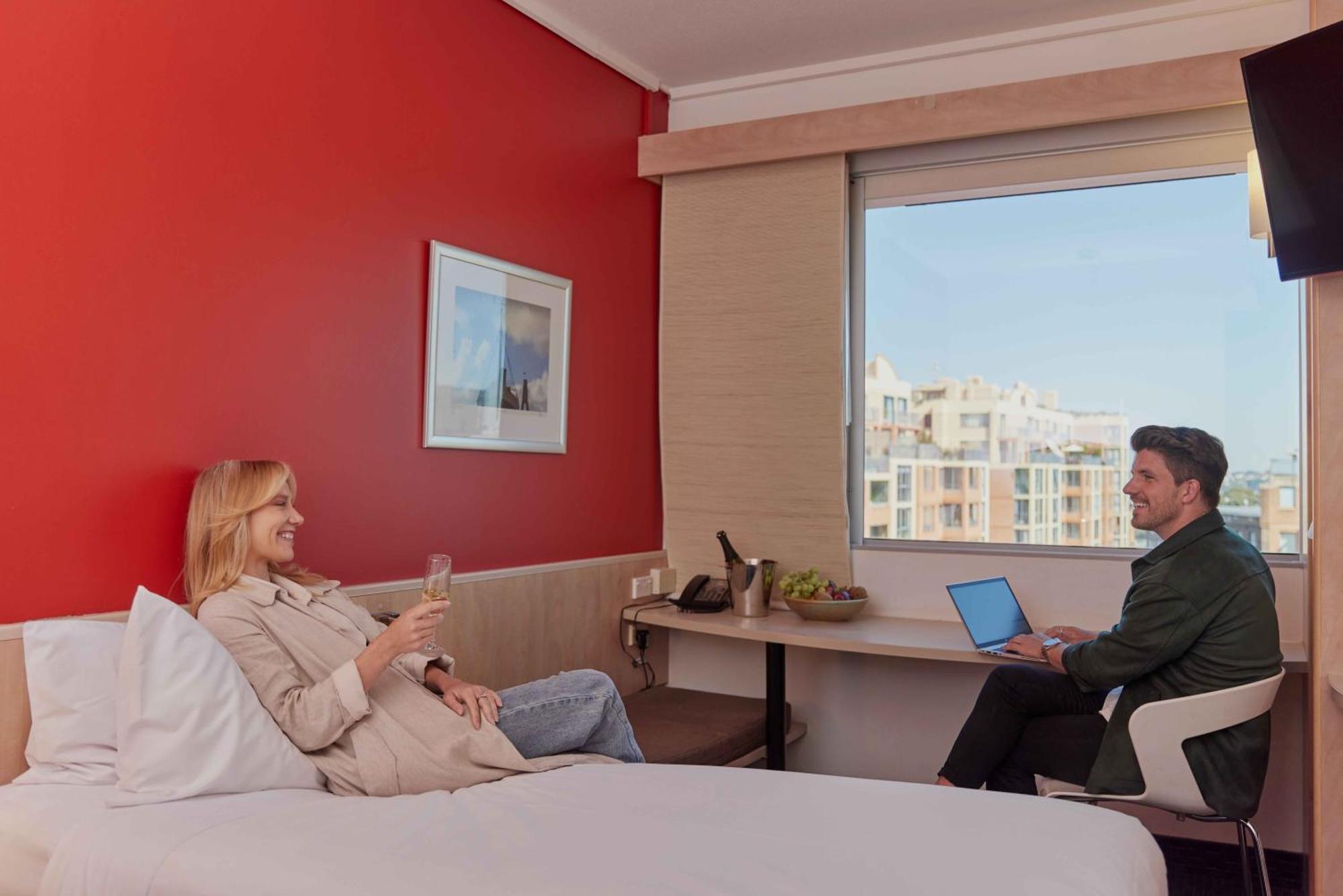 Hotel ibis Sydney Darling Harbour Exterior foto